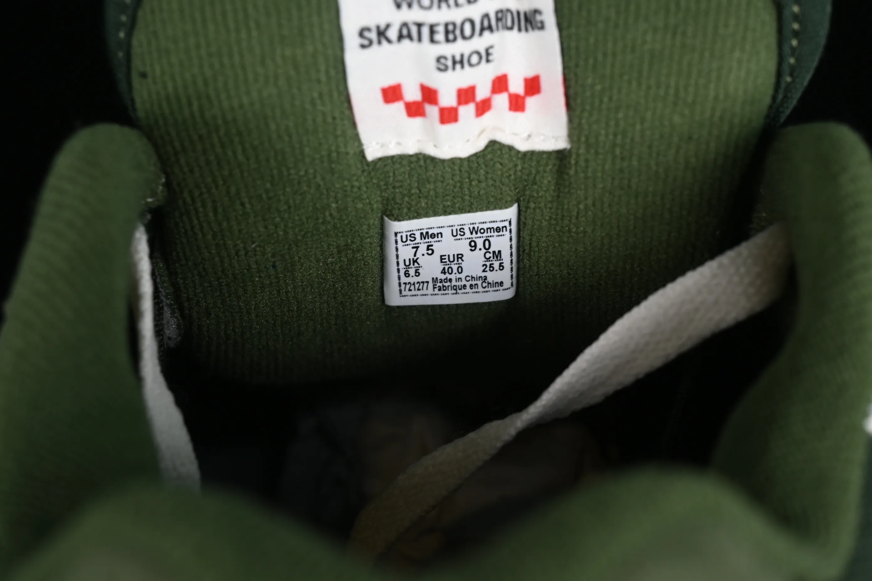 All categories Vans Vans series Vans Mid Vans China Vans Rowley XLT series Vans official shock-absorbing and wear-resistant retro skateboard shoes VN000E21BXU